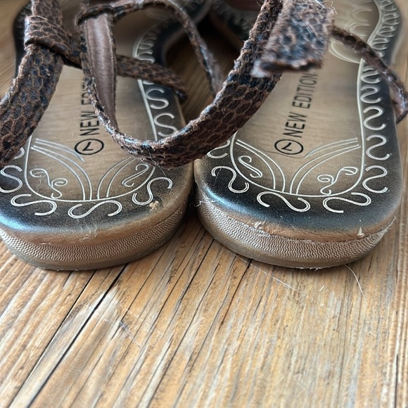 New Edition Strappy Sandals - Picture 3 of 5